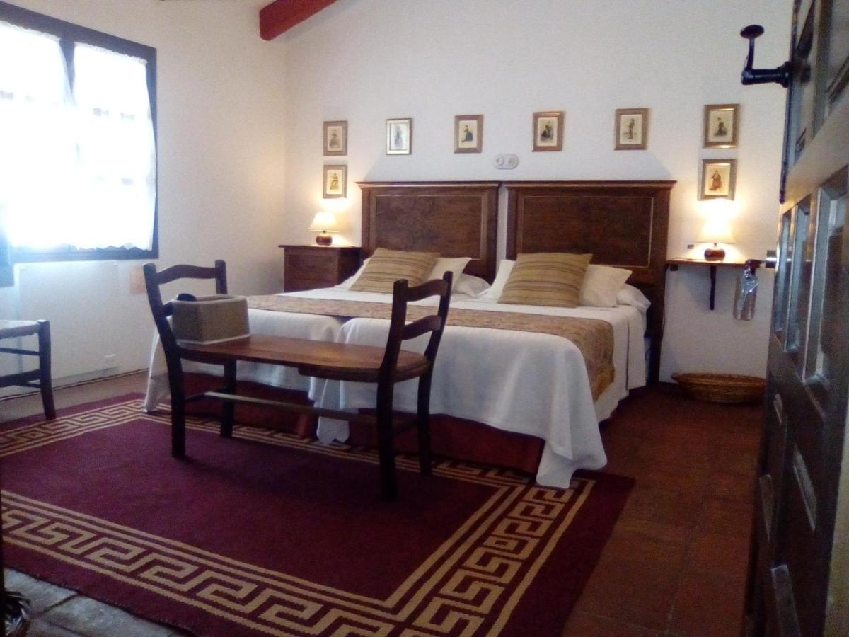 Casa Rural Y Restaurante Casa Adriano Guest House Alanis Ngoại thất bức ảnh